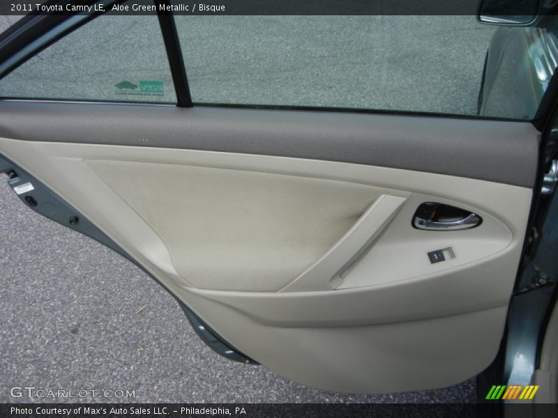 Aloe Green Metallic / Bisque 2011 Toyota Camry LE