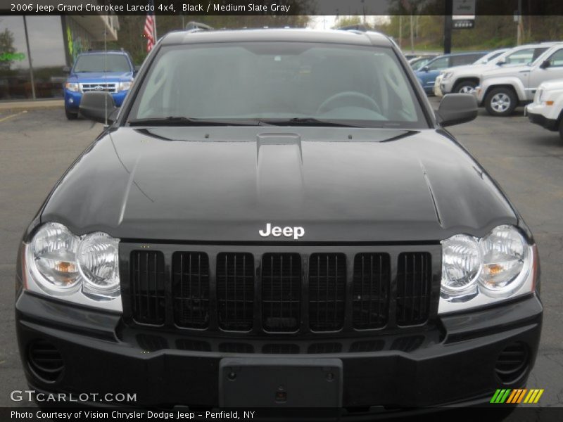Black / Medium Slate Gray 2006 Jeep Grand Cherokee Laredo 4x4