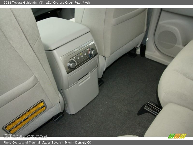 Cypress Green Pearl / Ash 2012 Toyota Highlander V6 4WD