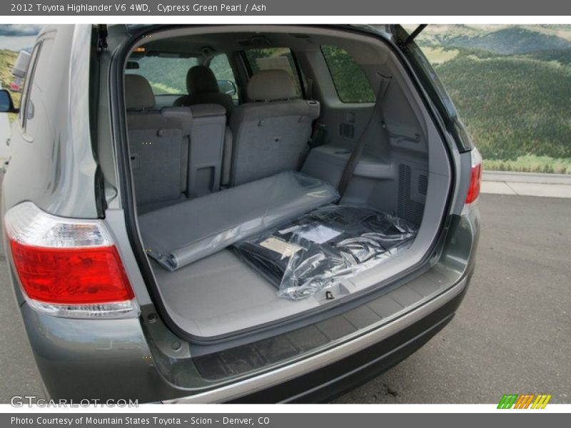 Cypress Green Pearl / Ash 2012 Toyota Highlander V6 4WD
