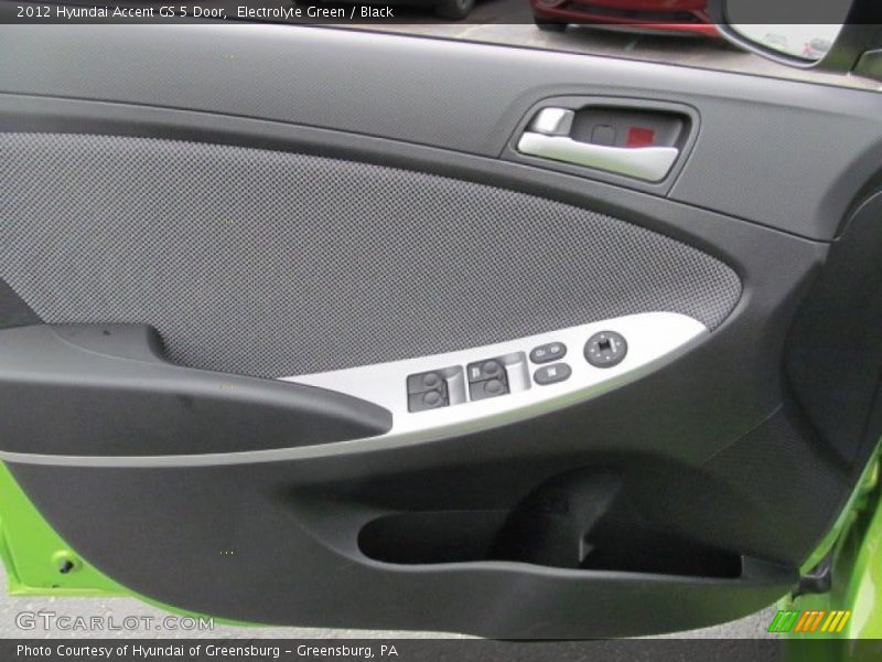 Electrolyte Green / Black 2012 Hyundai Accent GS 5 Door