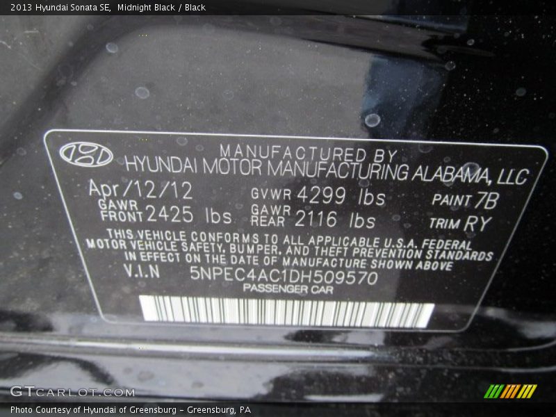 Midnight Black / Black 2013 Hyundai Sonata SE