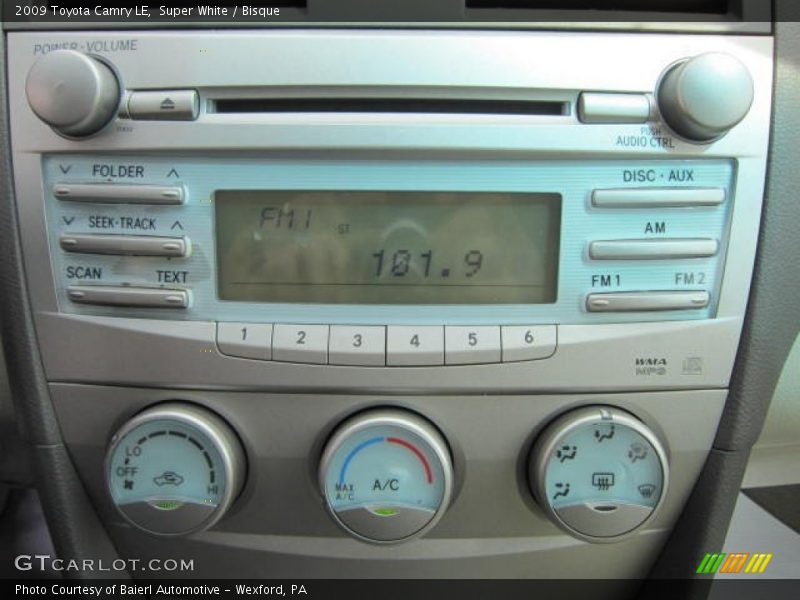 Super White / Bisque 2009 Toyota Camry LE