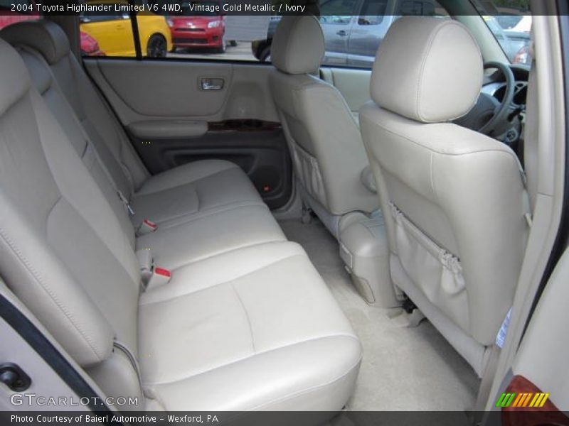Vintage Gold Metallic / Ivory 2004 Toyota Highlander Limited V6 4WD