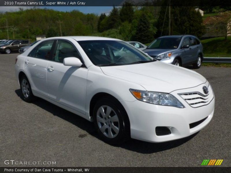 Super White / Ash Gray 2010 Toyota Camry LE