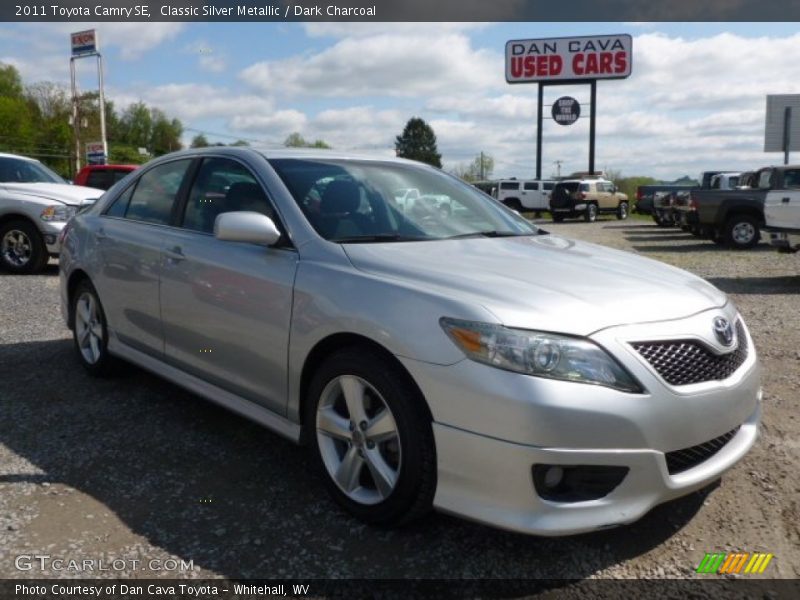 Classic Silver Metallic / Dark Charcoal 2011 Toyota Camry SE
