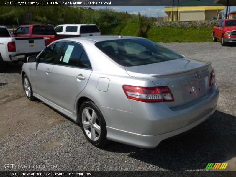 Classic Silver Metallic / Dark Charcoal 2011 Toyota Camry SE
