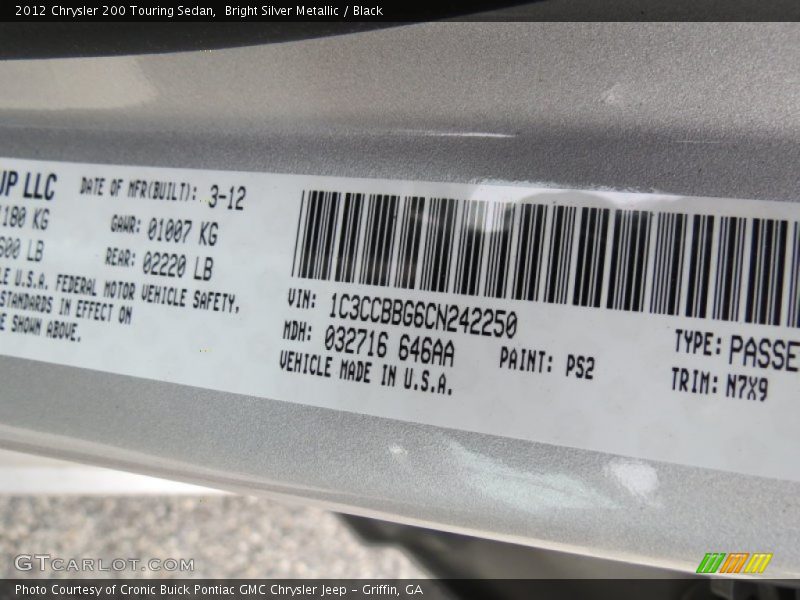 Bright Silver Metallic / Black 2012 Chrysler 200 Touring Sedan