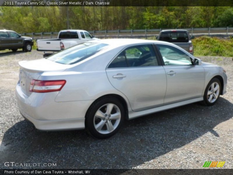 Classic Silver Metallic / Dark Charcoal 2011 Toyota Camry SE