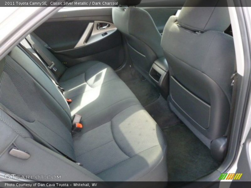 Classic Silver Metallic / Dark Charcoal 2011 Toyota Camry SE