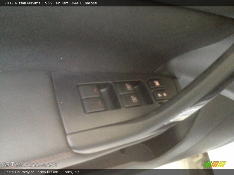Brilliant Silver / Charcoal 2012 Nissan Maxima 3.5 SV