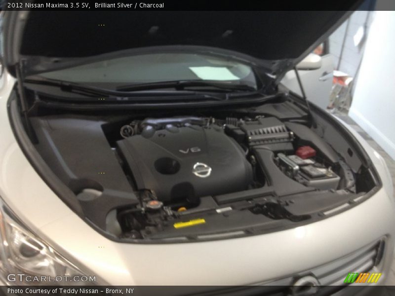 Brilliant Silver / Charcoal 2012 Nissan Maxima 3.5 SV