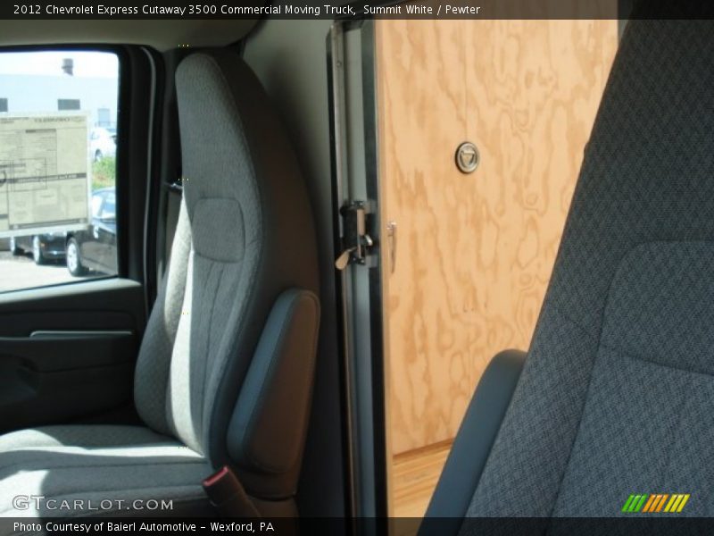 Summit White / Pewter 2012 Chevrolet Express Cutaway 3500 Commercial Moving Truck