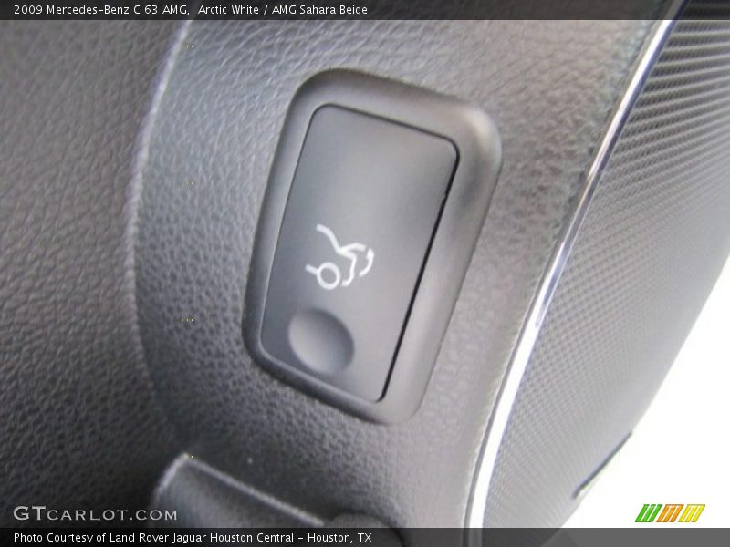 Arctic White / AMG Sahara Beige 2009 Mercedes-Benz C 63 AMG