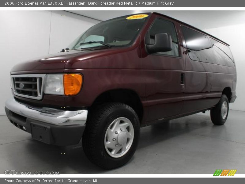 Dark Toreador Red Metallic / Medium Flint Grey 2006 Ford E Series Van E350 XLT Passenger
