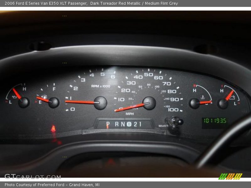 Dark Toreador Red Metallic / Medium Flint Grey 2006 Ford E Series Van E350 XLT Passenger