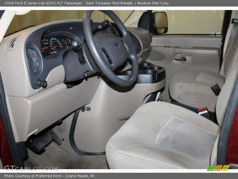 Dark Toreador Red Metallic / Medium Flint Grey 2006 Ford E Series Van E350 XLT Passenger