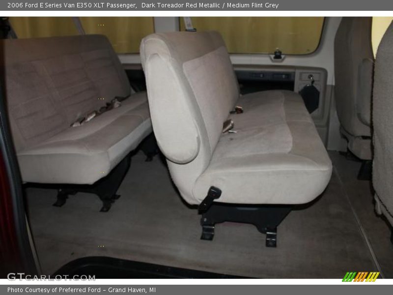 Dark Toreador Red Metallic / Medium Flint Grey 2006 Ford E Series Van E350 XLT Passenger