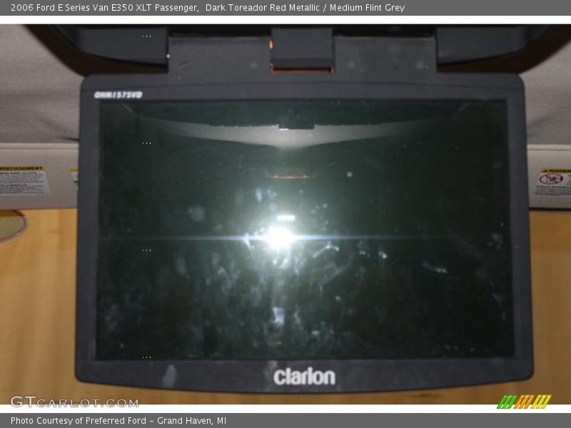 Dark Toreador Red Metallic / Medium Flint Grey 2006 Ford E Series Van E350 XLT Passenger