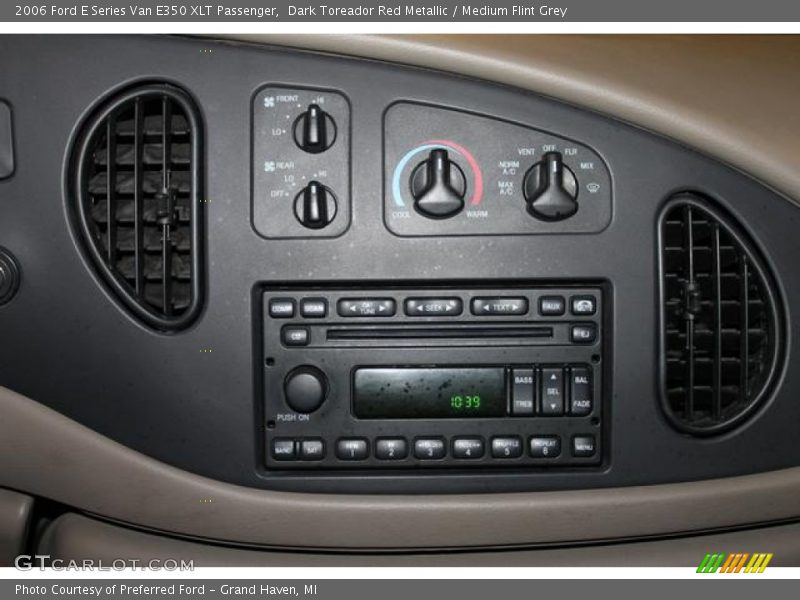 Dark Toreador Red Metallic / Medium Flint Grey 2006 Ford E Series Van E350 XLT Passenger