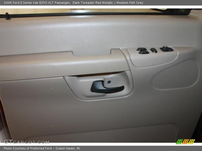 Dark Toreador Red Metallic / Medium Flint Grey 2006 Ford E Series Van E350 XLT Passenger