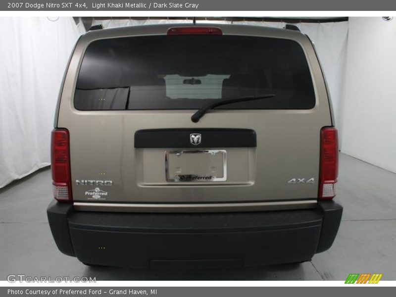 Light Khaki Metallic / Dark Slate Gray 2007 Dodge Nitro SXT 4x4