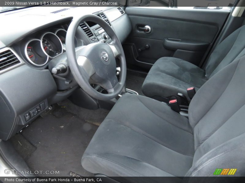 Magnetic Gray / Charcoal 2009 Nissan Versa 1.8 S Hatchback