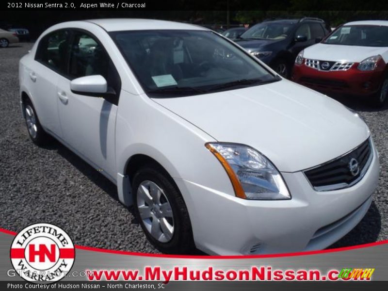 Aspen White / Charcoal 2012 Nissan Sentra 2.0