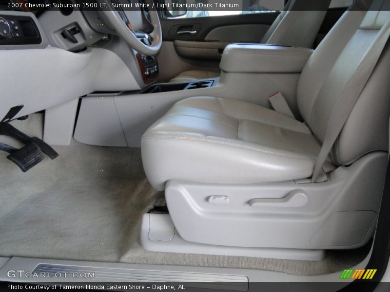 Front Seat of 2007 Suburban 1500 LT