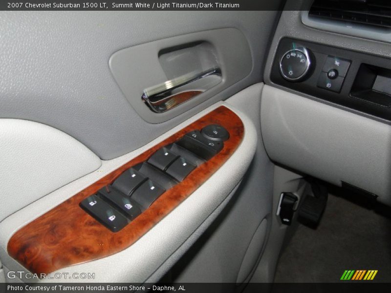 Summit White / Light Titanium/Dark Titanium 2007 Chevrolet Suburban 1500 LT