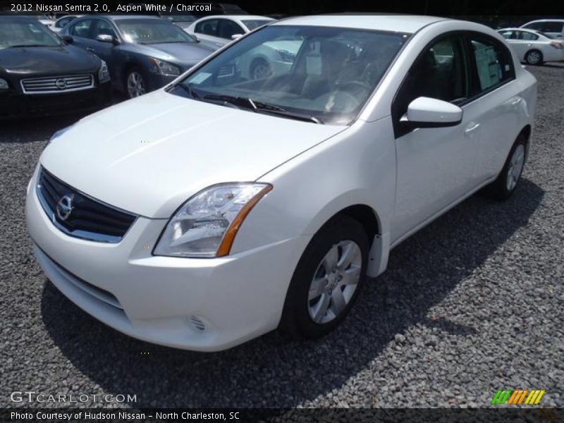 Aspen White / Charcoal 2012 Nissan Sentra 2.0