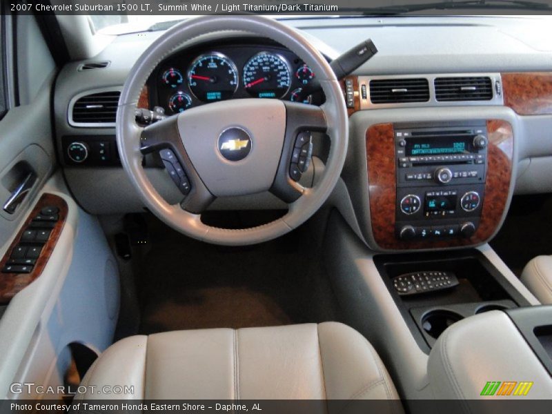 Dashboard of 2007 Suburban 1500 LT