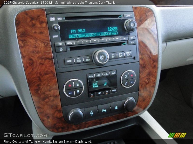 Controls of 2007 Suburban 1500 LT
