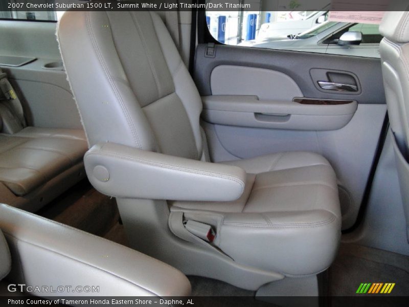 Rear Seat of 2007 Suburban 1500 LT