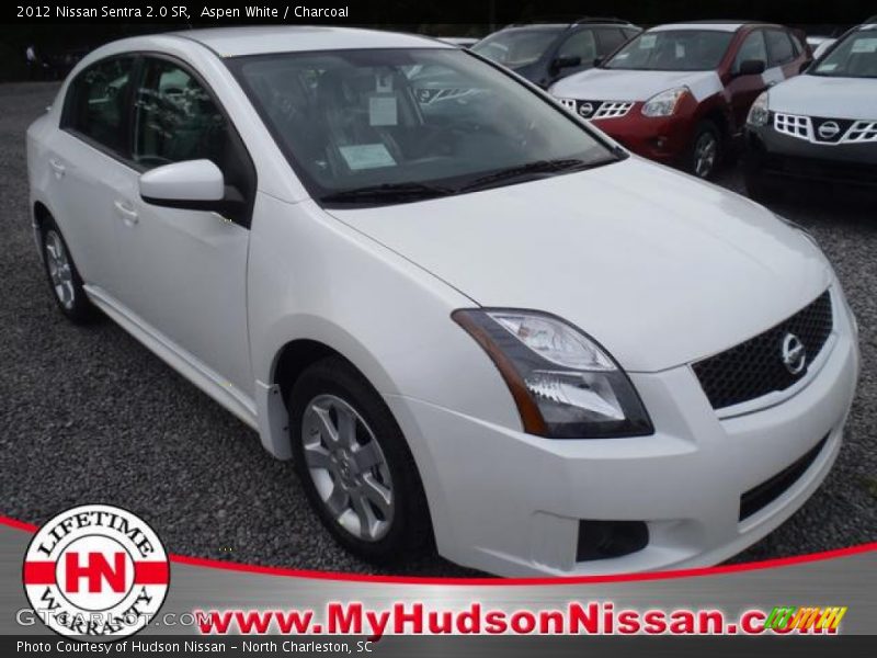 Aspen White / Charcoal 2012 Nissan Sentra 2.0 SR