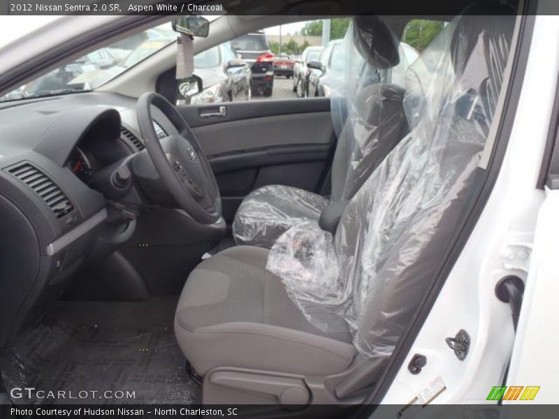 Aspen White / Charcoal 2012 Nissan Sentra 2.0 SR