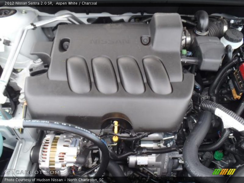 Aspen White / Charcoal 2012 Nissan Sentra 2.0 SR