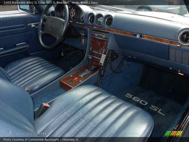Dashboard of 1988 SL Class 560 SL Roadster