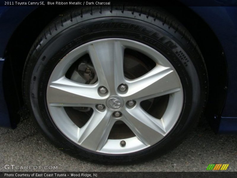 Blue Ribbon Metallic / Dark Charcoal 2011 Toyota Camry SE