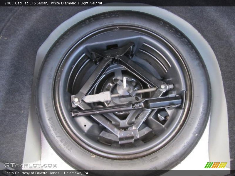 White Diamond / Light Neutral 2005 Cadillac CTS Sedan