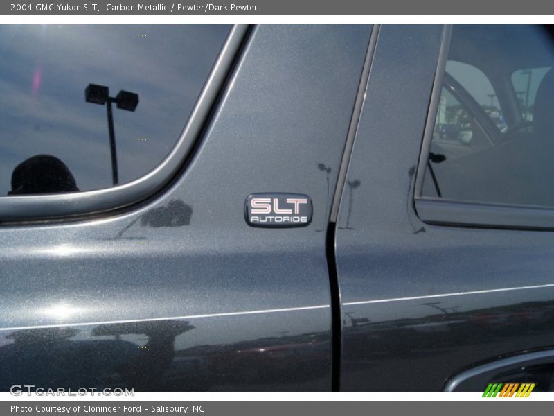  2004 Yukon SLT Logo