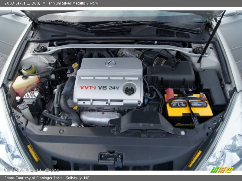 Millennium Silver Metallic / Ivory 2003 Lexus ES 300