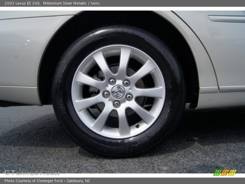 Millennium Silver Metallic / Ivory 2003 Lexus ES 300