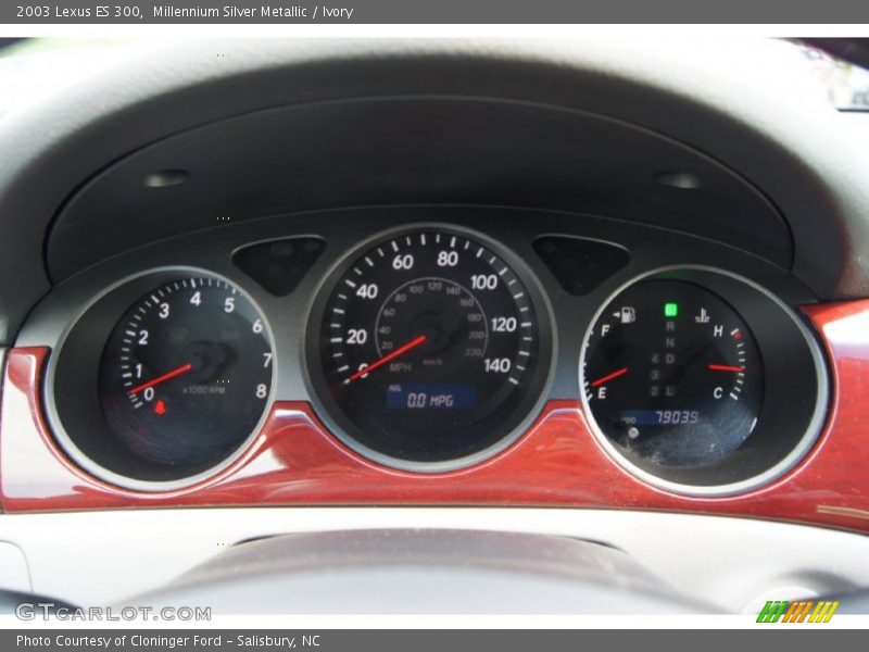 Millennium Silver Metallic / Ivory 2003 Lexus ES 300