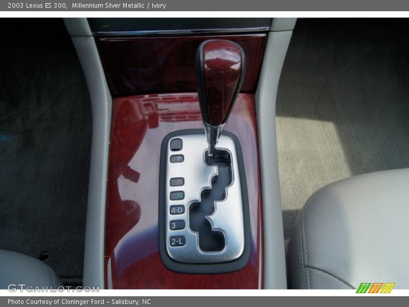Millennium Silver Metallic / Ivory 2003 Lexus ES 300