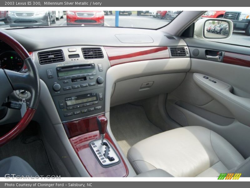Millennium Silver Metallic / Ivory 2003 Lexus ES 300