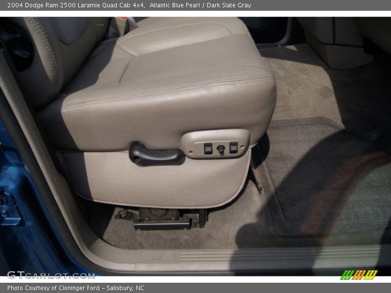 Atlantic Blue Pearl / Dark Slate Gray 2004 Dodge Ram 2500 Laramie Quad Cab 4x4