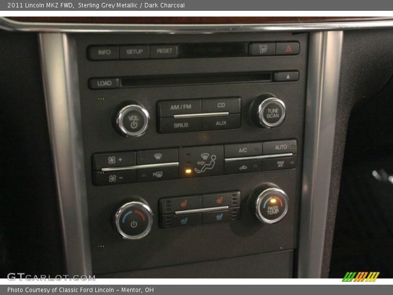 Sterling Grey Metallic / Dark Charcoal 2011 Lincoln MKZ FWD