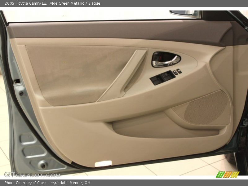 Aloe Green Metallic / Bisque 2009 Toyota Camry LE