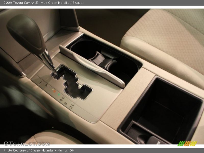 Aloe Green Metallic / Bisque 2009 Toyota Camry LE